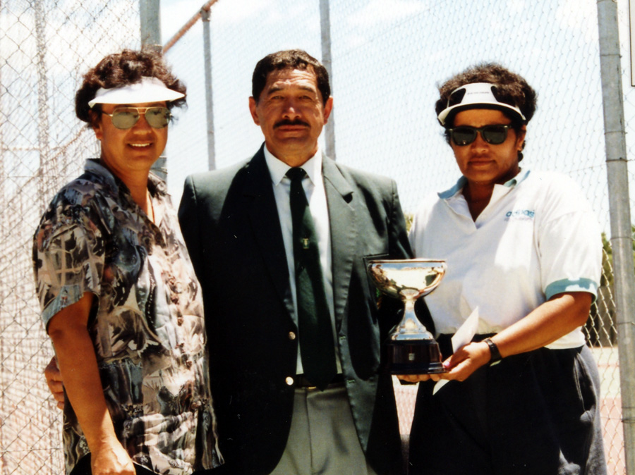 40-55 Womens doubles winners - Roas Taringa & Fiona Ngatoko with Frankie Dennis